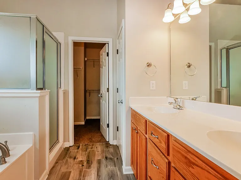 5820 Lillian Bend Dr — Photo 12