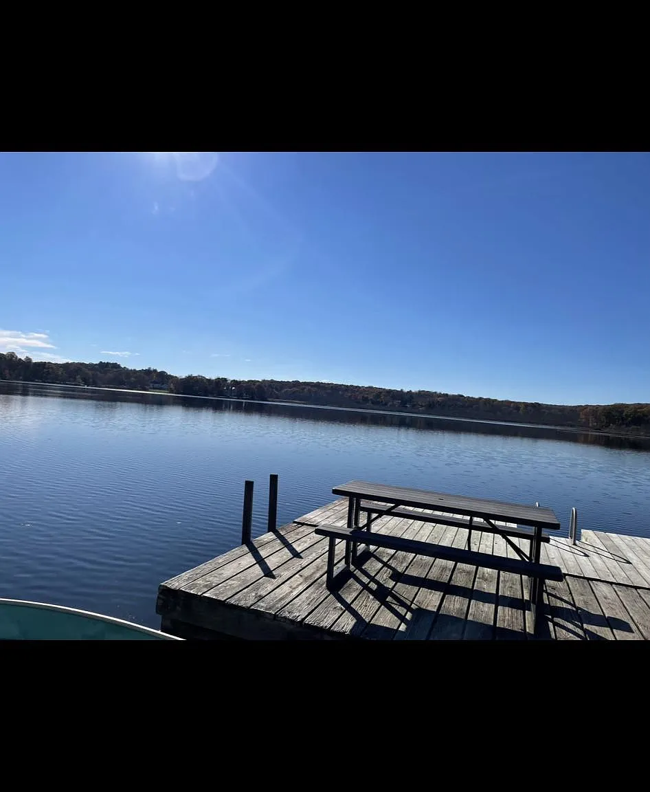 2 bed, 980 sqft, $2,600 — Photo 2