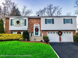 7 Chelsea Ct, Neptune, NJ 07753