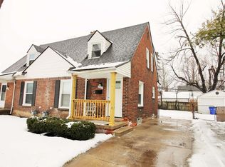 22212 Moross Rd, Grosse Pointe, MI 48236