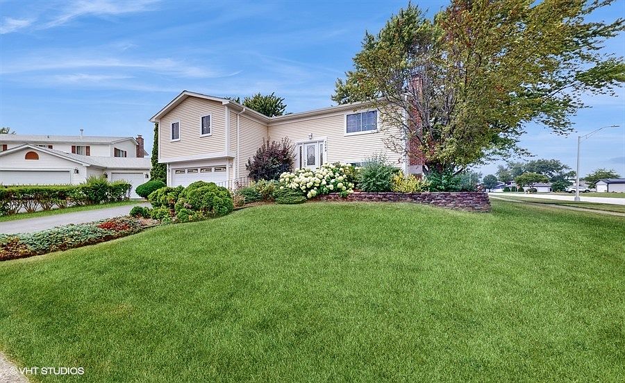 1st image of 6049 Allemong Dr