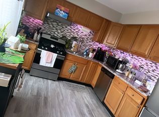 80 Sidney St APT 1, New Bedford, MA 02740