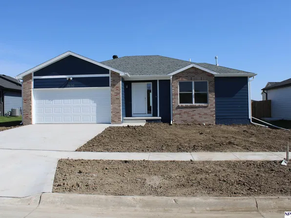 7630 50th St, Lincoln, NE 68514