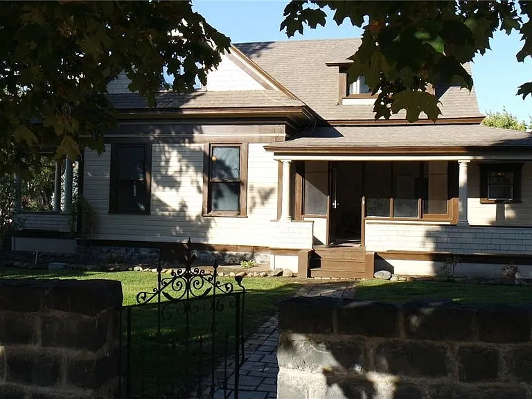 715 E Capitol Ave — Photo 28