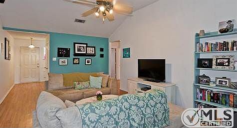 5th image of 1102 Valley Branch Dr