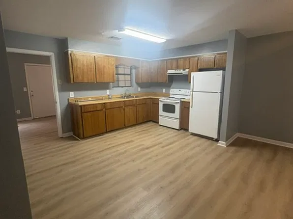 102 Grace Ct, Brunswick, GA 31525