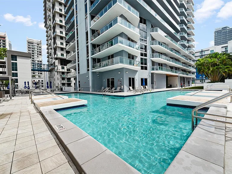 1010 SW 2nd Ave #1709 — Photo 21