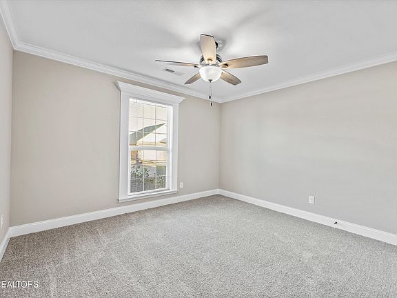 5th image of 258 Sand Hills Dr