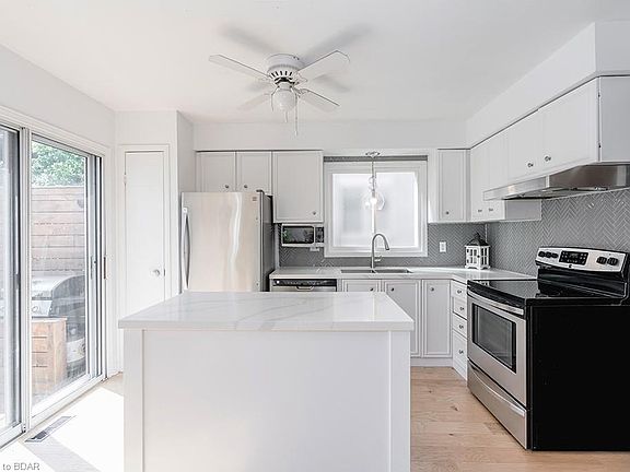 5th image of 83 Garden Dr