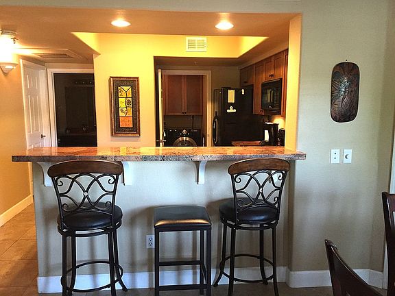 Kitchen breakfast nook