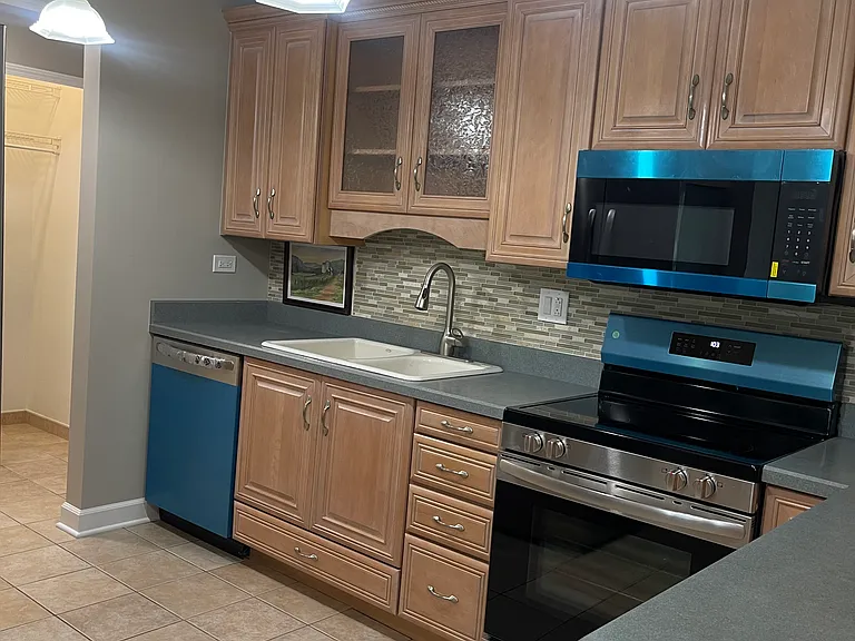 1405 E Central Rd #201A — Photo 5