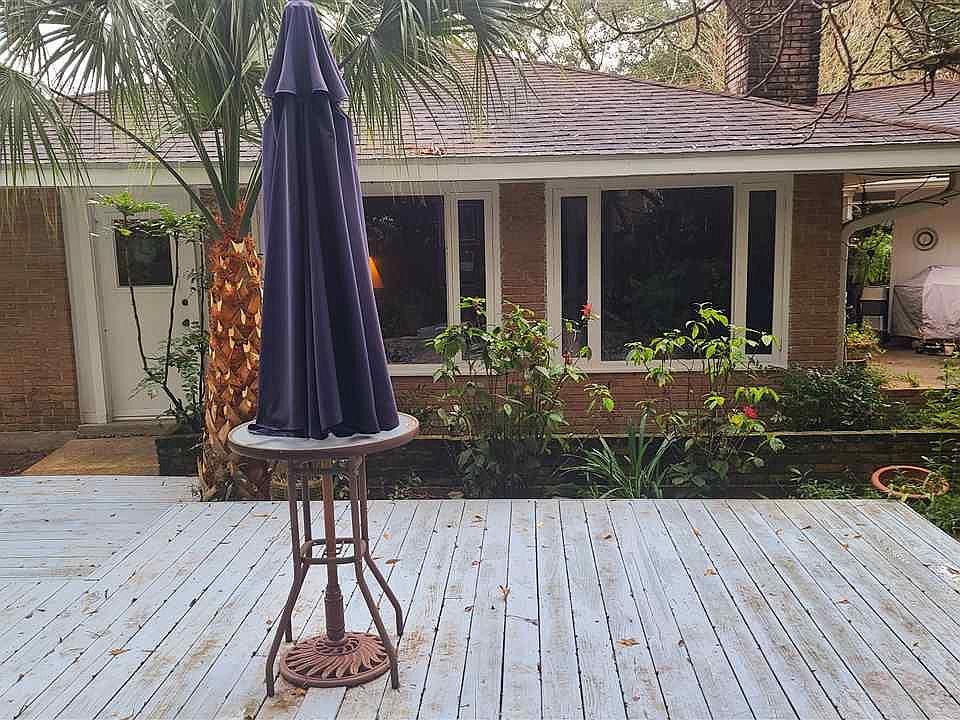2nd image of 147 Clara Dr