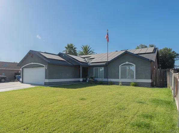980 Yosemite Drive, Lemoore, CA 93245