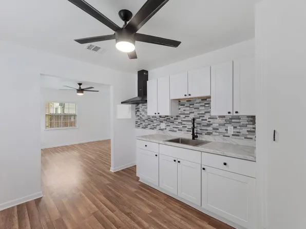 404 Middle Ln, Austin, TX 78753