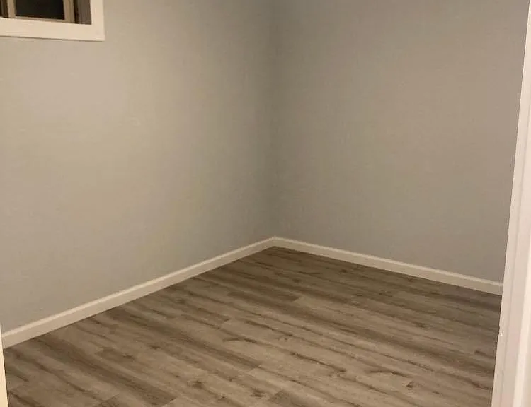 534 E Bridgeport Ave — Photo 13