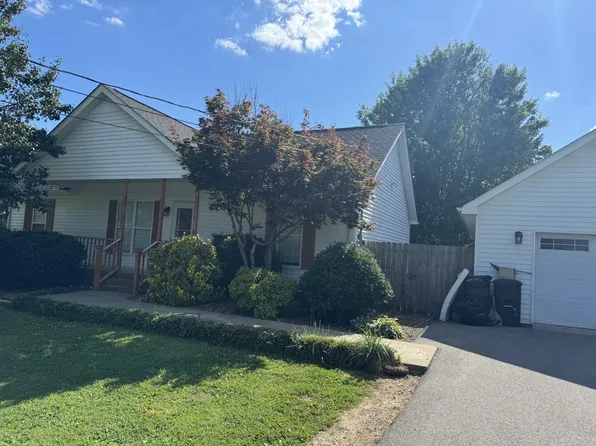 15 Amberwood Rd, Fayetteville, TN 37334