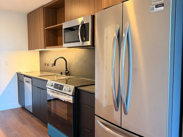 Rainford Apartments — Photo 49