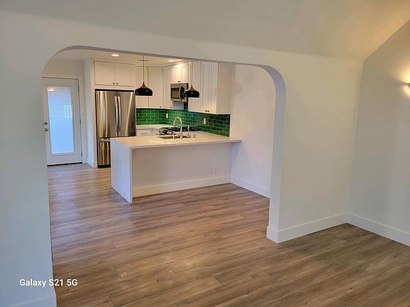Kitchen Viewed From Living Room