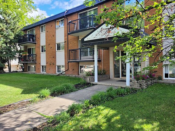 2nd image of 10255 117th St NW #17