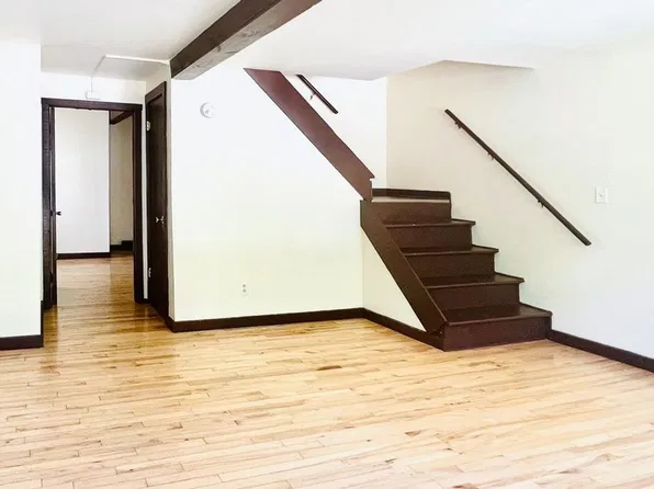 329 North St, Burlington, VT 05401