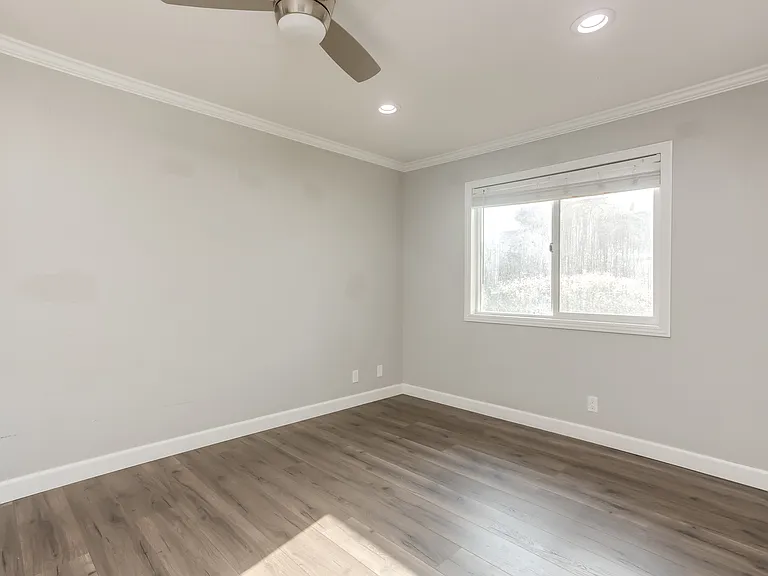 2297 Warfield Way #A — Photo 4