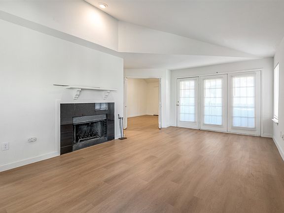 3rd image of 5550 Spring Valley Rd APT D31
