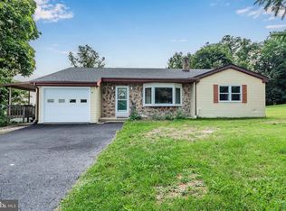 635 W Siddonsburg Rd, Dillsburg, PA 17019