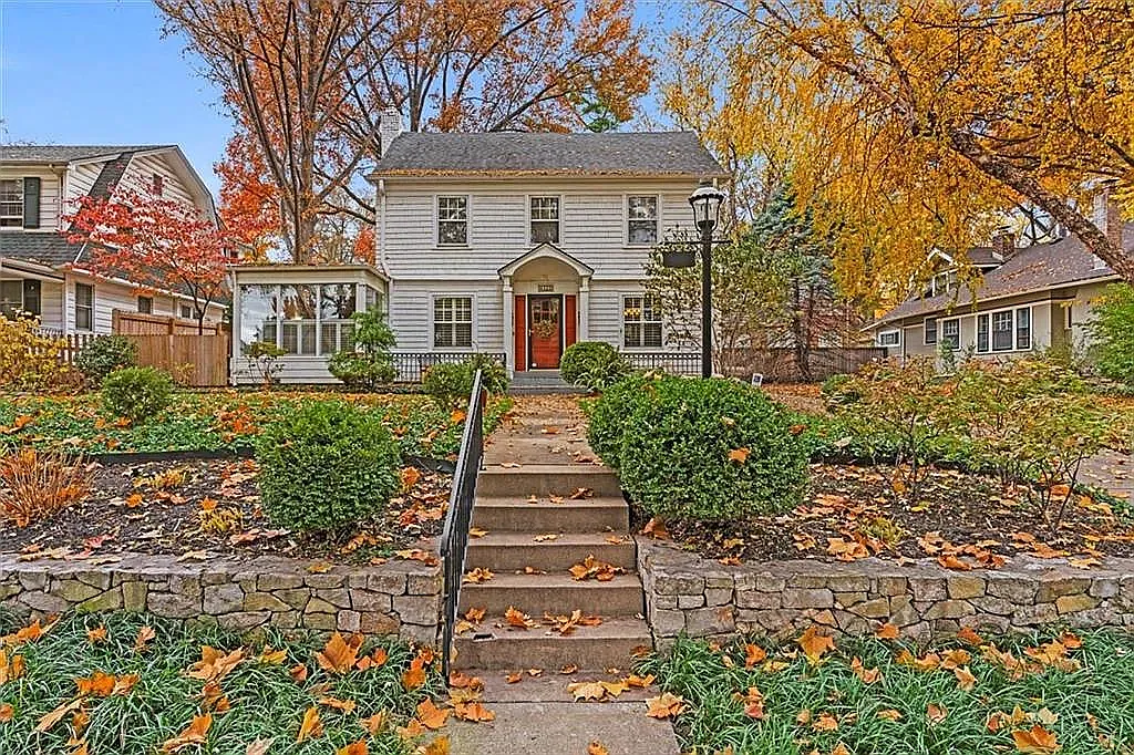 4 bed, 2.5 bath, 2232 sqft, $3,550 — Photo 1