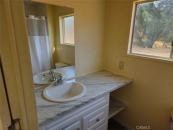 4th image of 4934 Indian Peak Rd