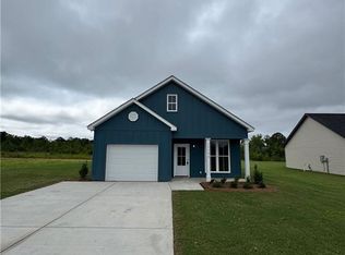 1102 30th St, Valley, AL 36854