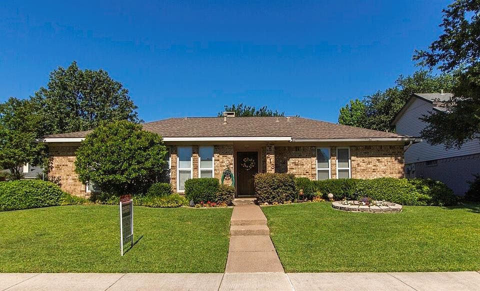 1st image of 213 Heather Glen Dr