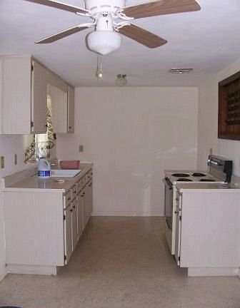 4th image of 27 E Murray St