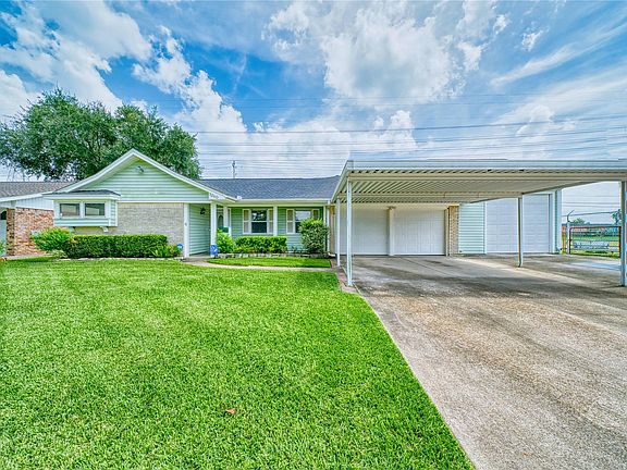 3rd image of 3210 Flamborough Dr