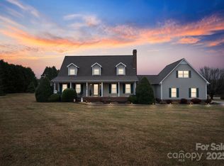 2370 Old Mountain Rd, Statesville, NC 28625