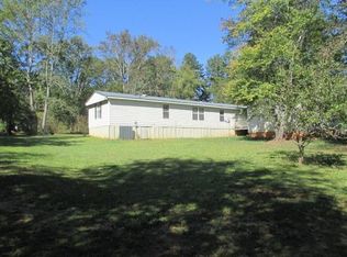 901 B Whitfield Rd, Jefferson, GA 30549