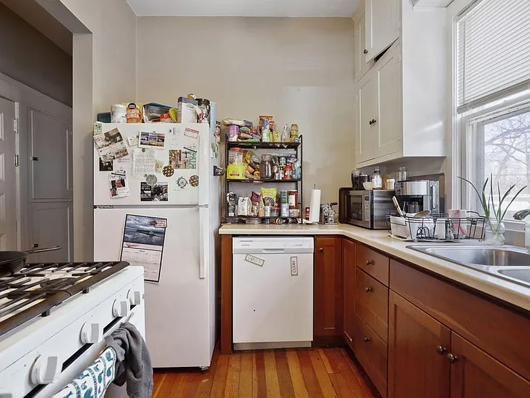 1862 Roblyn Ave #2 — Photo 11