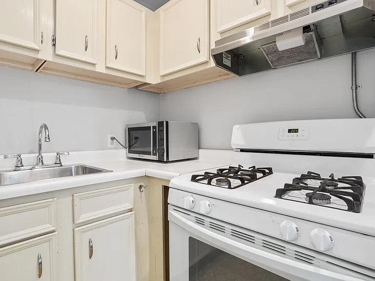 841 N Lincoln Ave — Photo 13