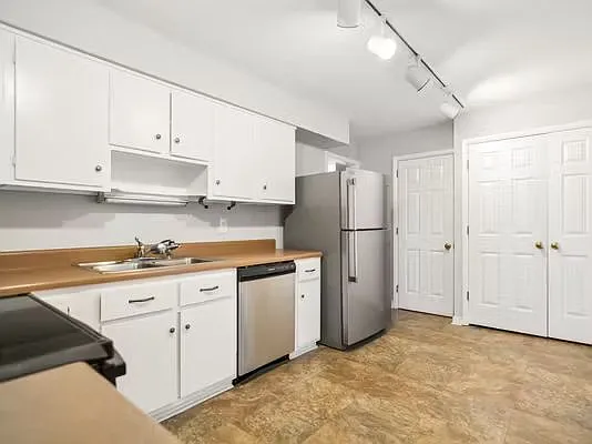 3408 Cherry Ln — Photo 4