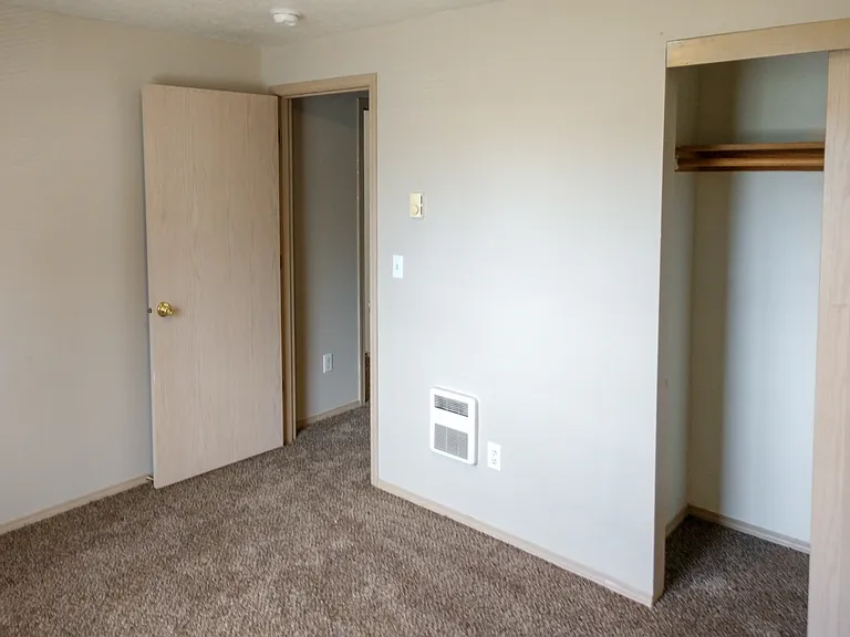 1372 W Locust St #1372 — Photo 8