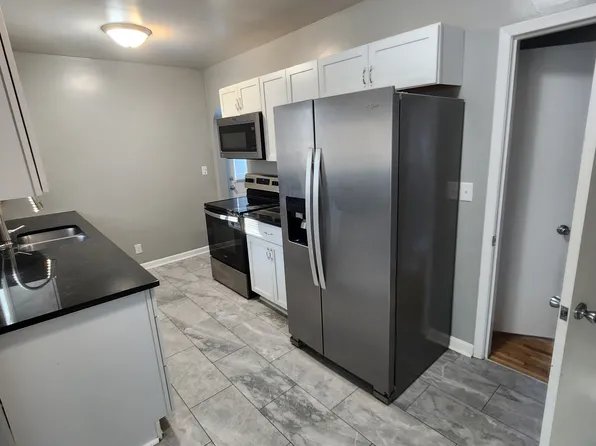 1668 Westminster St, Saint Paul, MN 55130