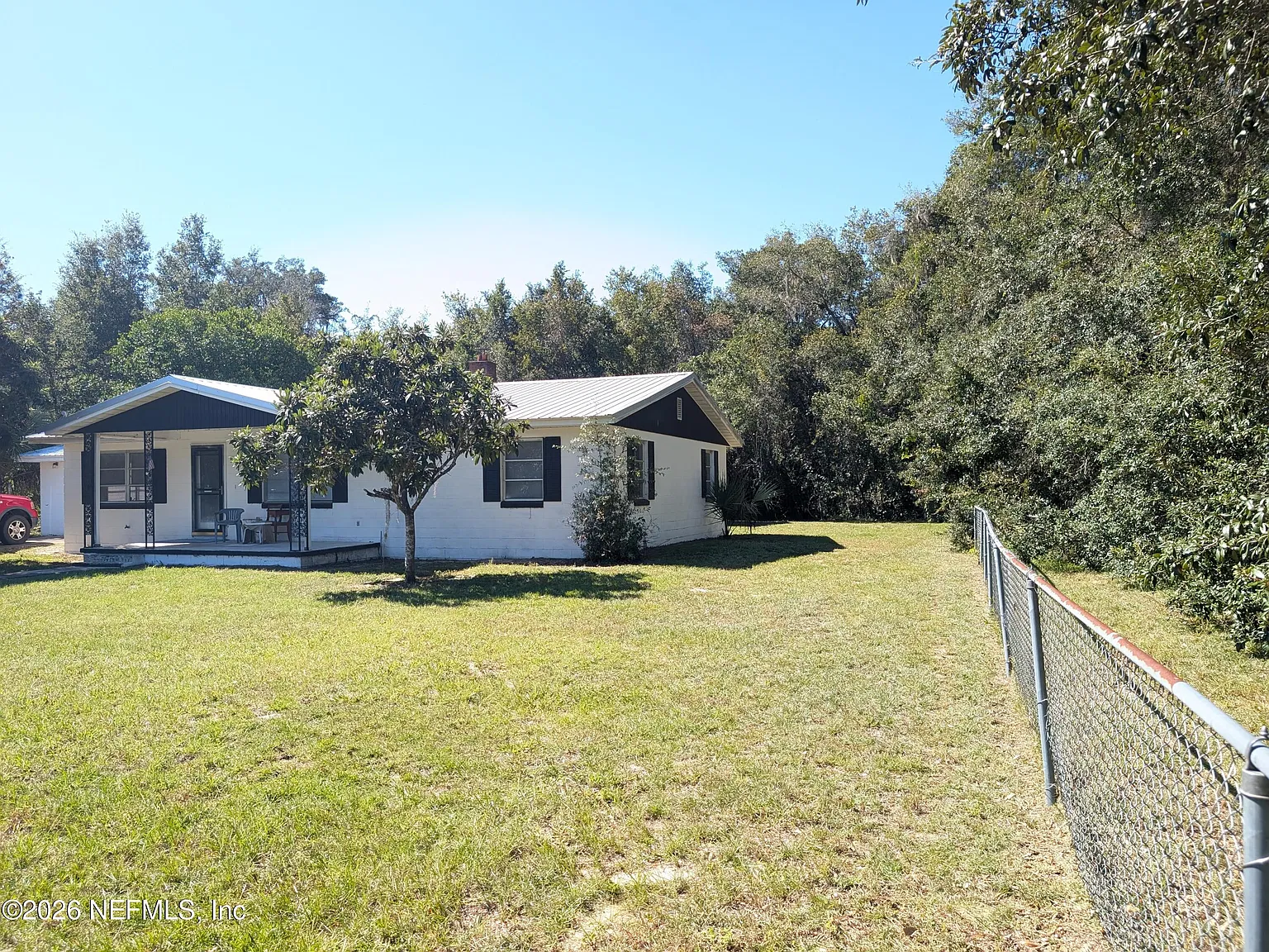 3 bed, 2.0 bath, 1597 sqft, $1,800 — Photo 3