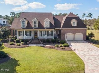 575 Dartmoor Way SW, Ocean Isle Beach, NC 28469