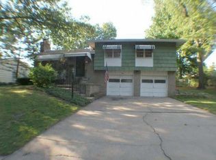904 SW 6th St, Lees Summit, MO 64081