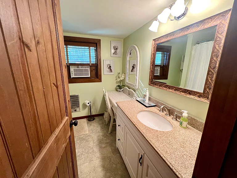 544 Cobb Cir — Photo 12