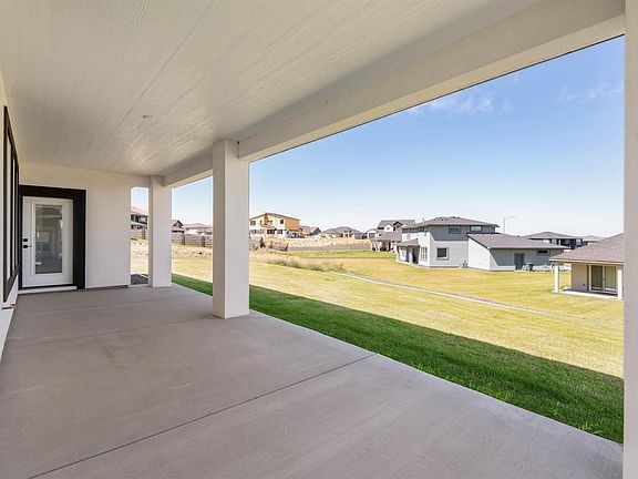 2nd image of 1838 Sicily Ln