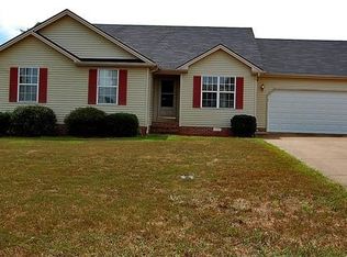 169 Man O War Dr #D, Oak Grove, KY 42262