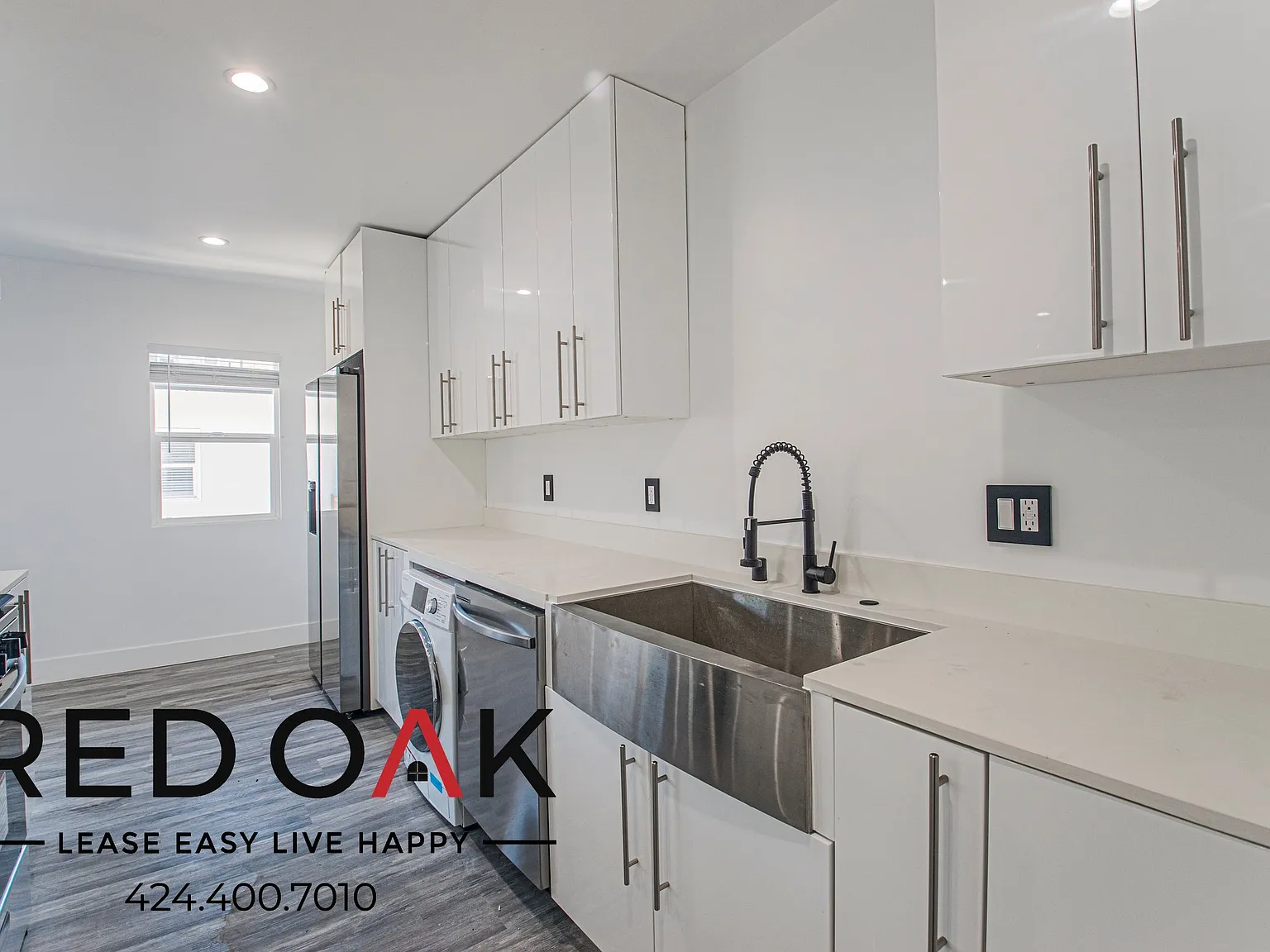 ~1 Month Free~ Airy 1-Bed With In-Unit Laundry And Stainless Steel Appliances ~ In Hollywood! — Photo 3
