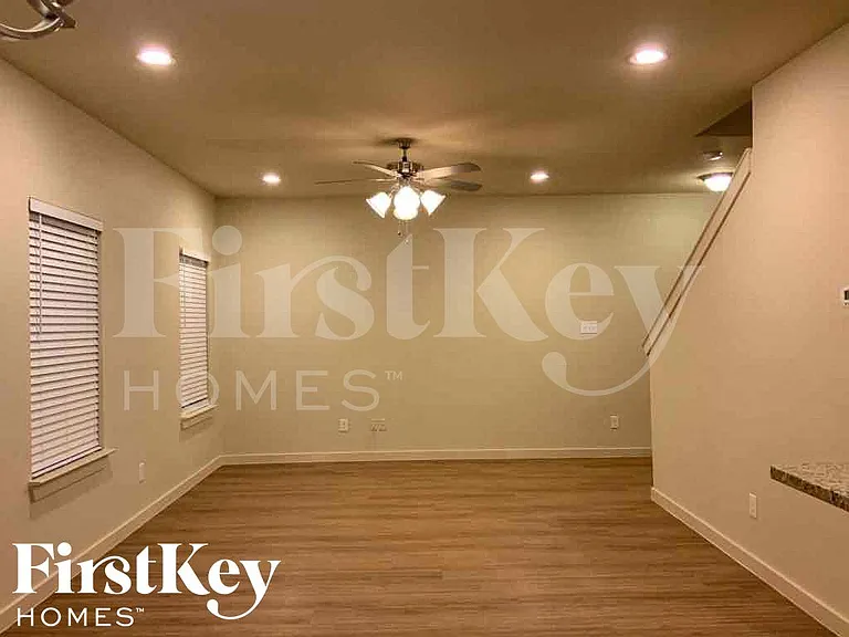 9923 Rio Doso Dr — Photo 2