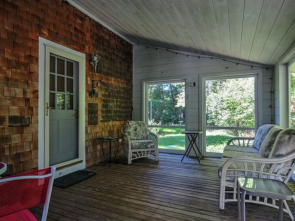 5th image of 52 Plymouth St