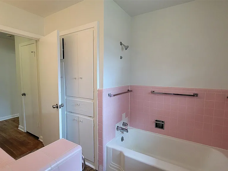 801 Rosewood Dr — Photo 17